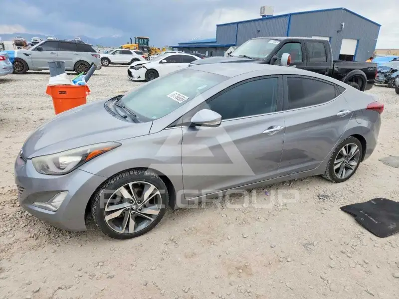 2015 Hyundai Elantra photo