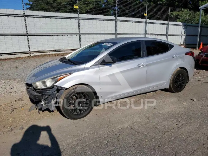 2015 Hyundai Elantra фото
