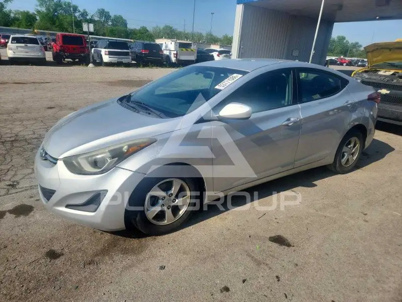 2015 Hyundai Elantra фото