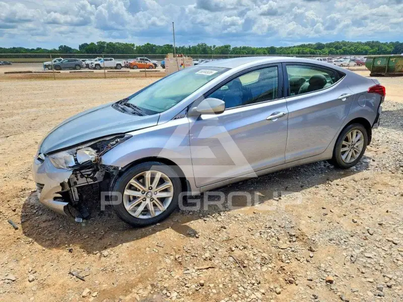 2015 Hyundai Elantra photo