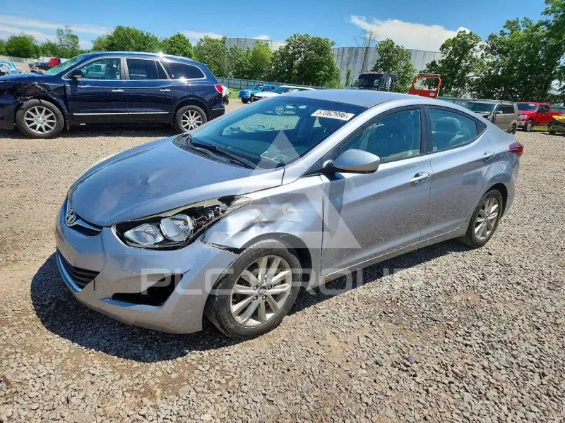 2015 Hyundai Elantra фото