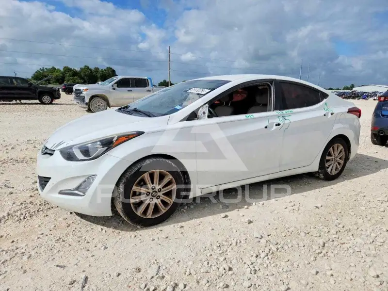 2015 Hyundai Elantra фото