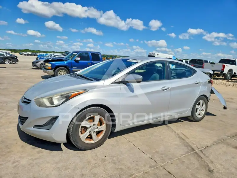 2015 Hyundai Elantra фото