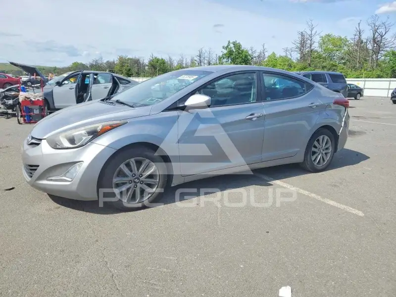 2015 Hyundai Elantra photo