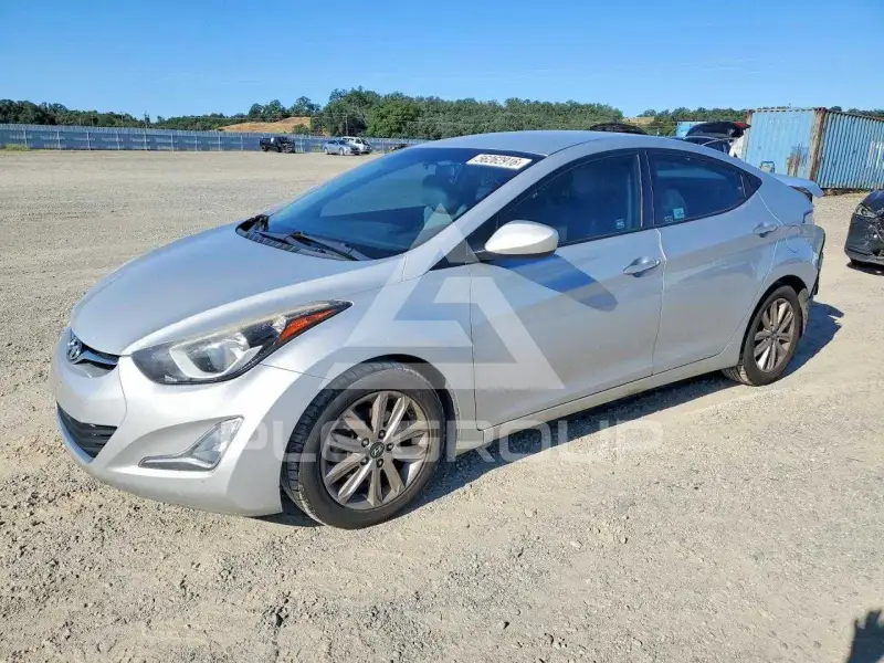 2015 Hyundai Elantra photo