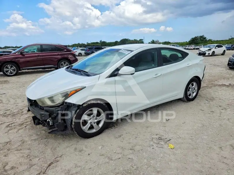 2015 Hyundai Elantra фото
