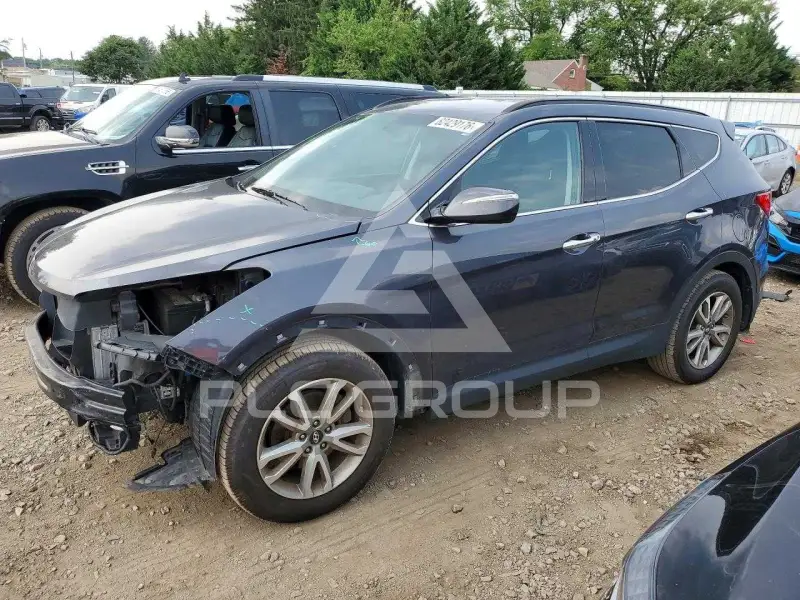 2015 Hyundai Santa Fe photo