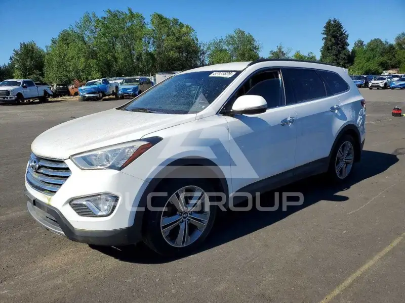 2015 Hyundai Santa Fe photo