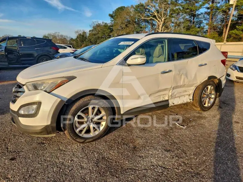 2015 Hyundai Santa Fe photo