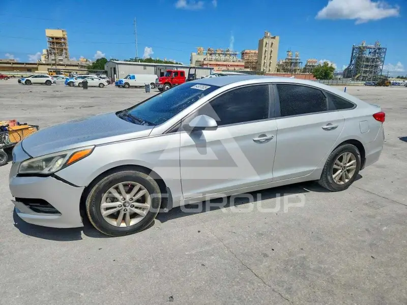 2015 Hyundai Sonata photo