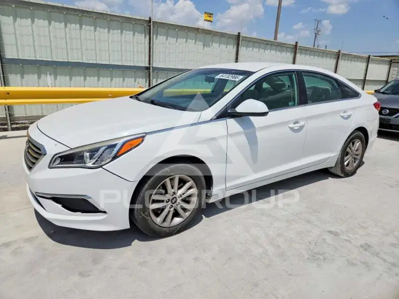 2015 Hyundai Sonata photo