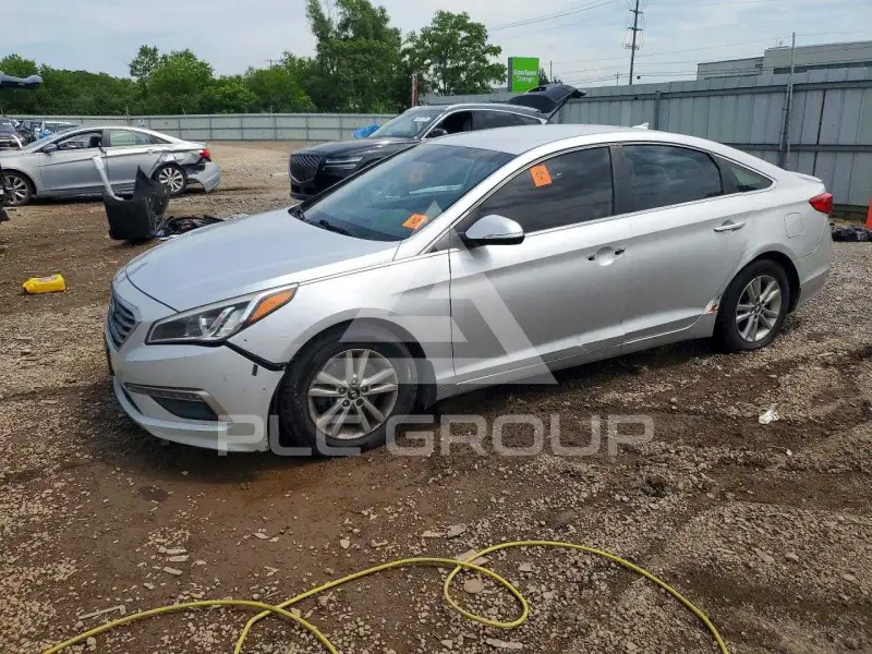 2015 Hyundai Sonata photo