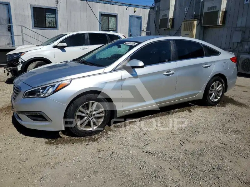 2015 Hyundai Sonata photo