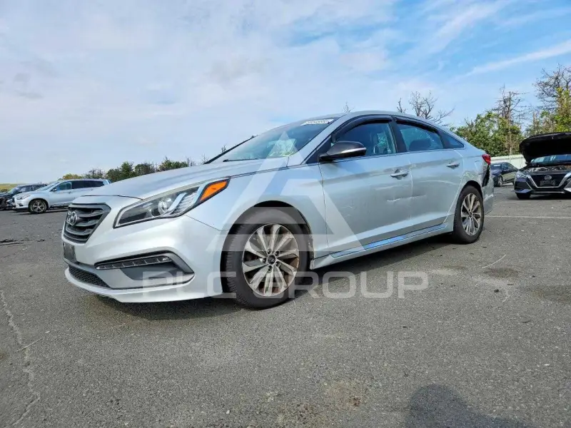 2015 Hyundai Sonata photo