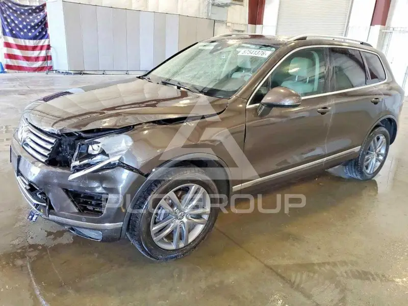 2015 Volkswagen Touareg фото
