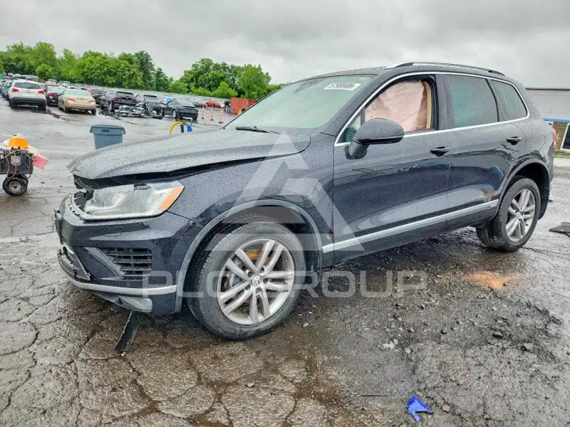 2015 Volkswagen Touareg фото