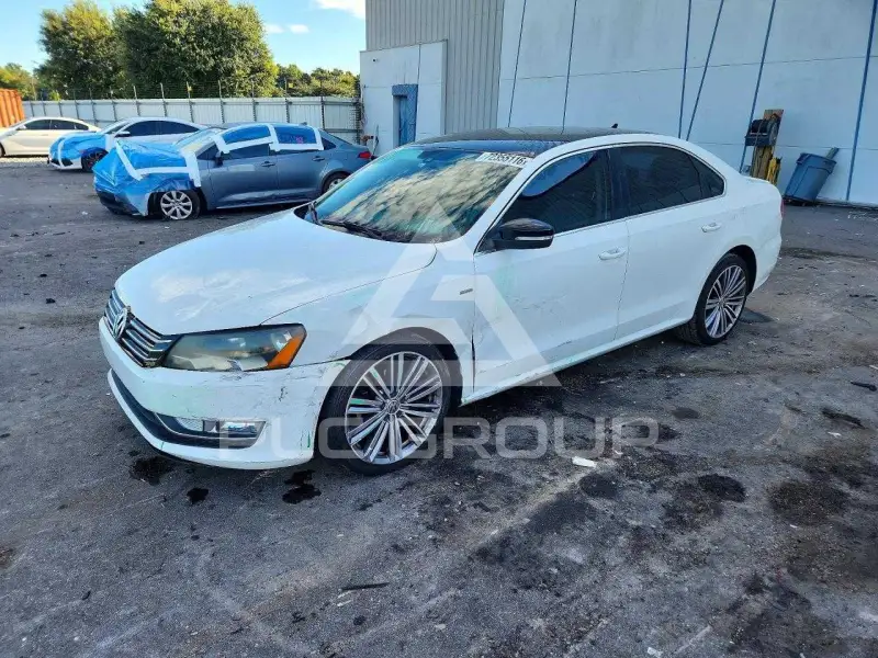 2015 Volkswagen Passat photo