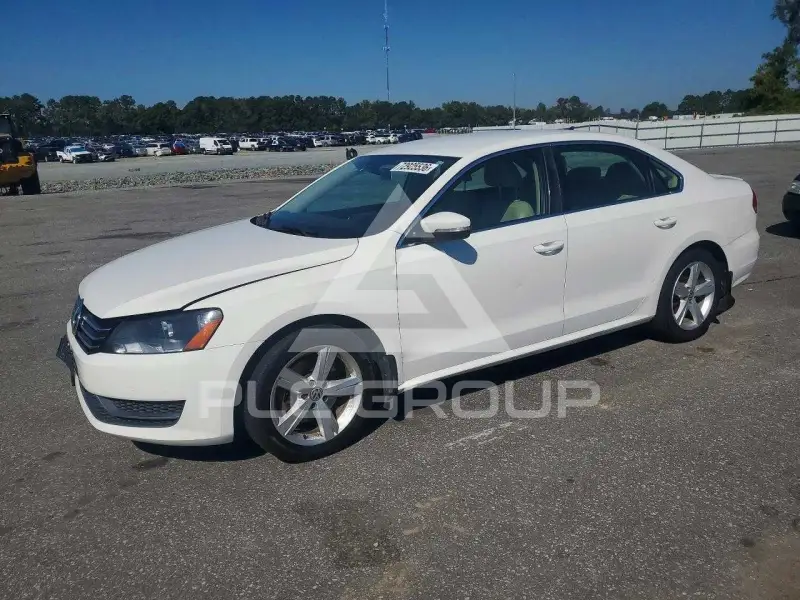 2015 Volkswagen Passat photo