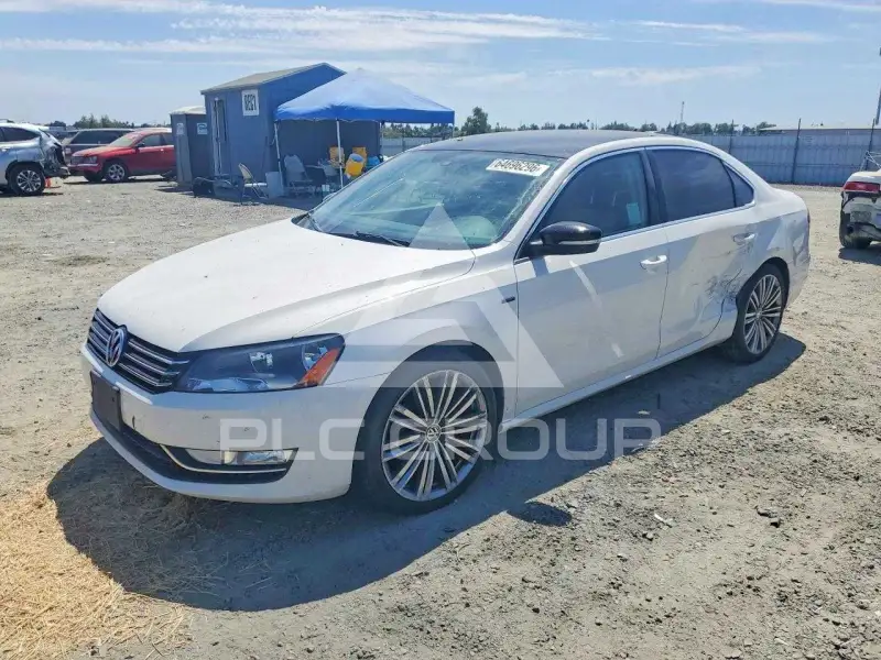 2015 Volkswagen Passat photo