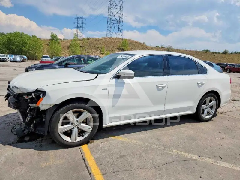 2015 Volkswagen Passat photo
