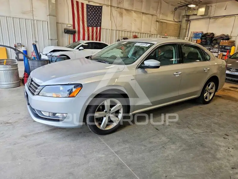 2015 Volkswagen Passat фото