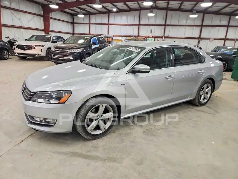 2015 Volkswagen Passat photo
