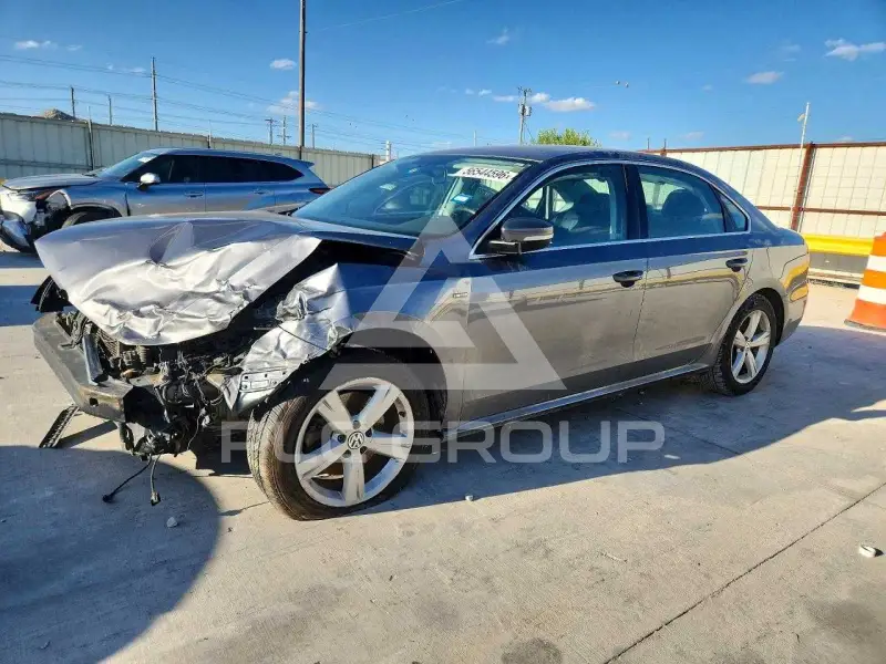 2015 Volkswagen Passat фото