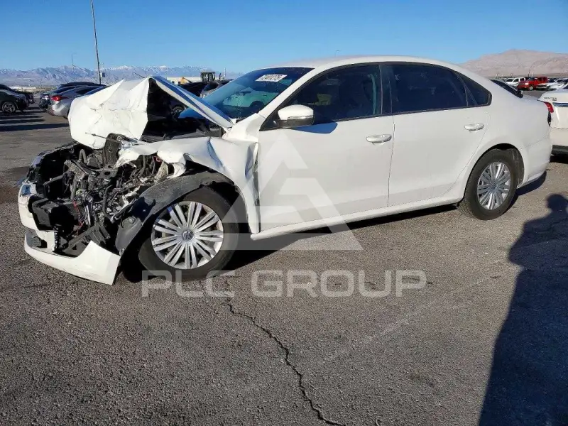 2015 Volkswagen Passat photo