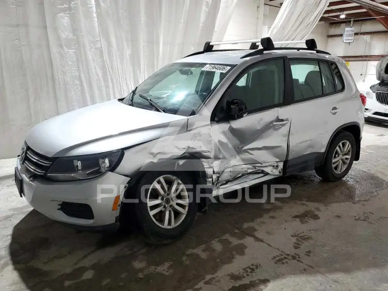 2015 Volkswagen Tiguan фото