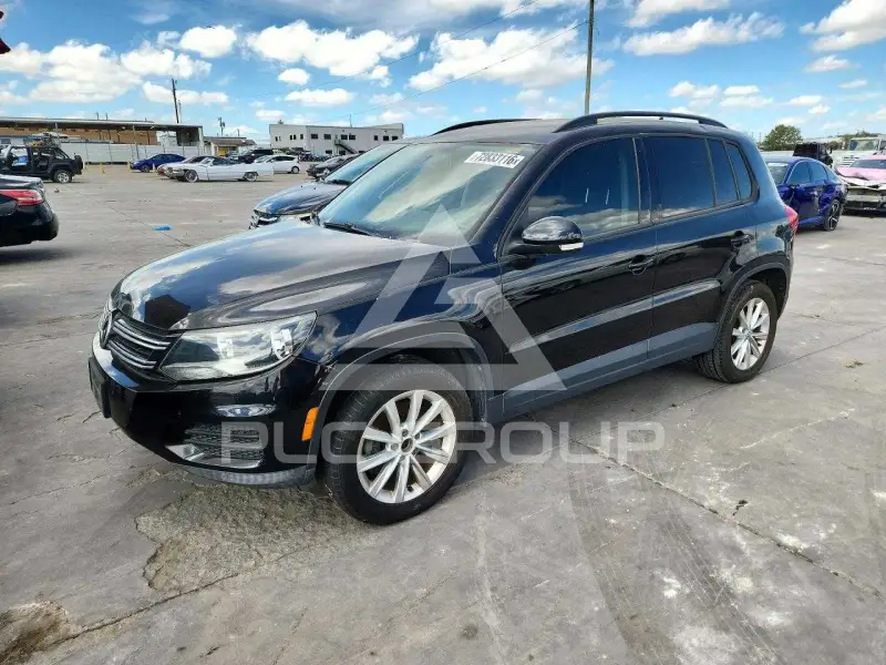 2015 Volkswagen Tiguan photo