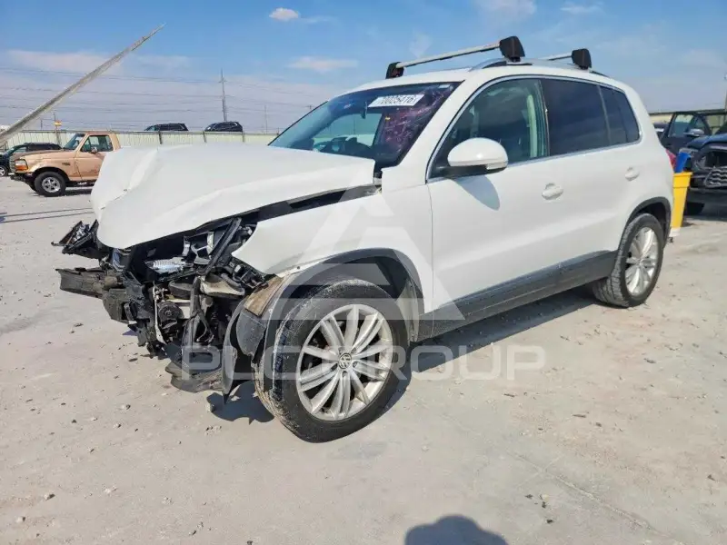 2015 Volkswagen Tiguan фото