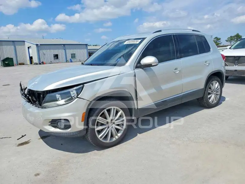 2015 Volkswagen Tiguan photo
