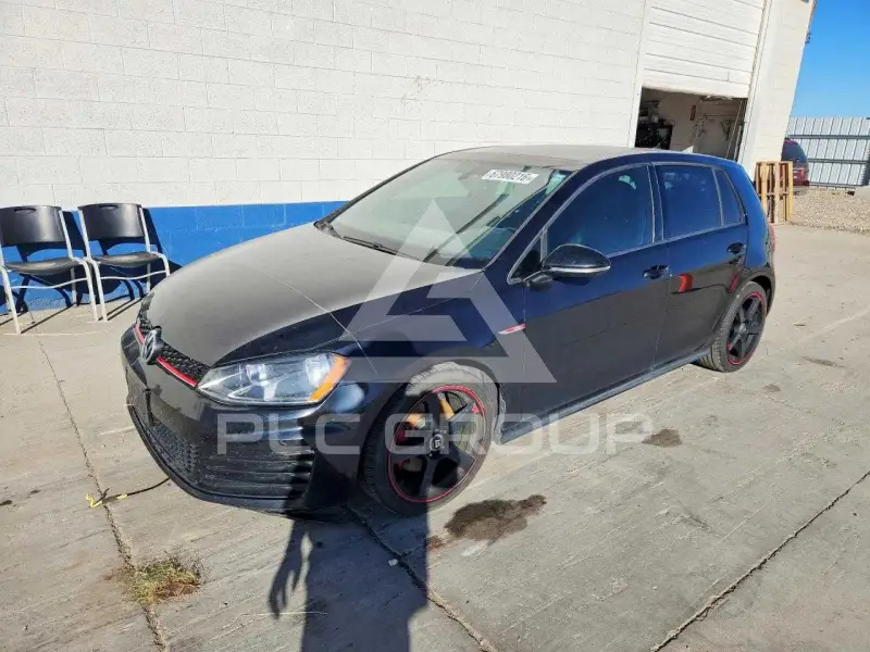 2015 Volkswagen GTI фото