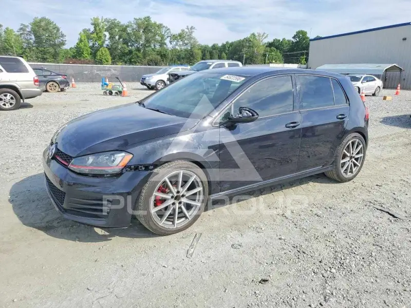 2015 Volkswagen GTI photo