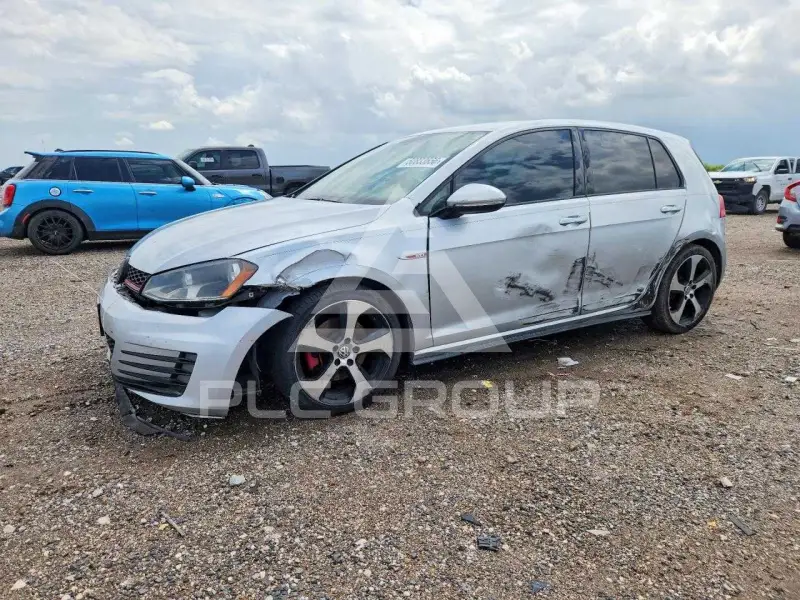 2015 Volkswagen GTI photo