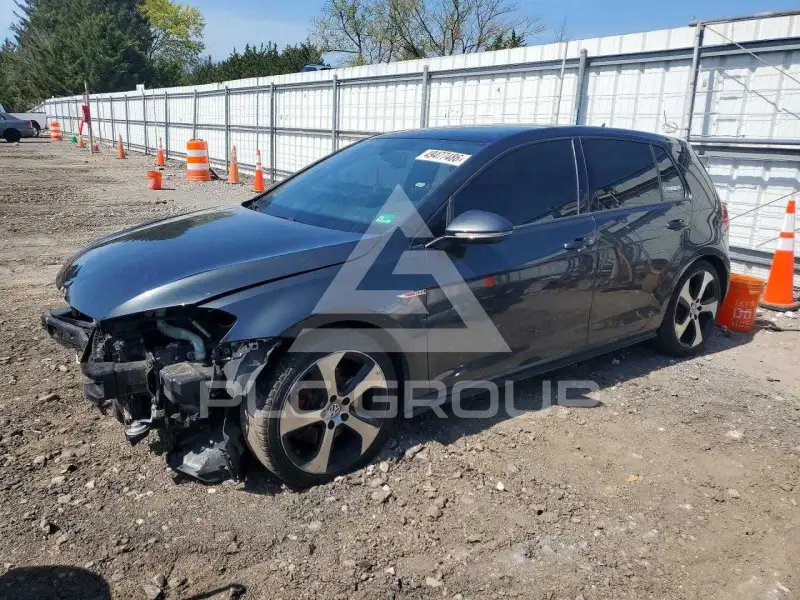 2015 Volkswagen GTI photo