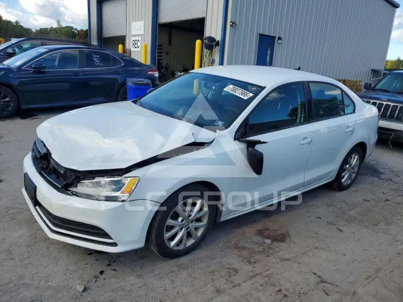 2015 Volkswagen Jetta photo