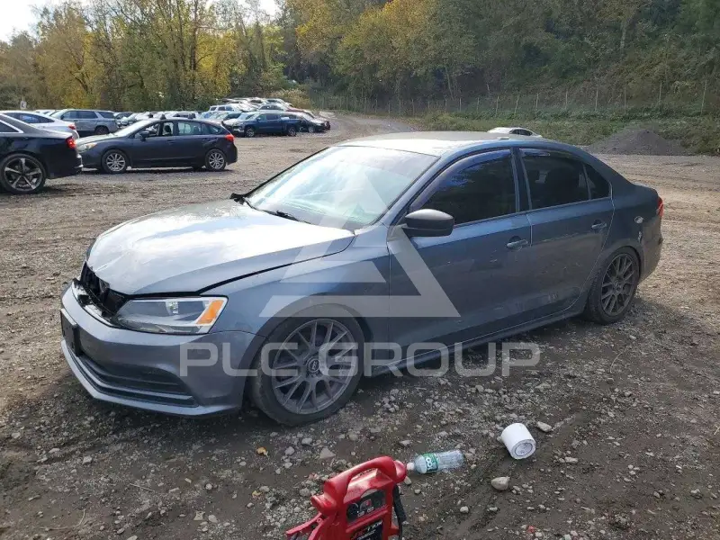 2015 Volkswagen Jetta photo