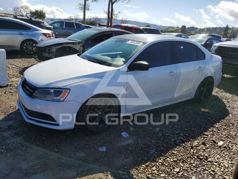2015 Volkswagen Jetta photo