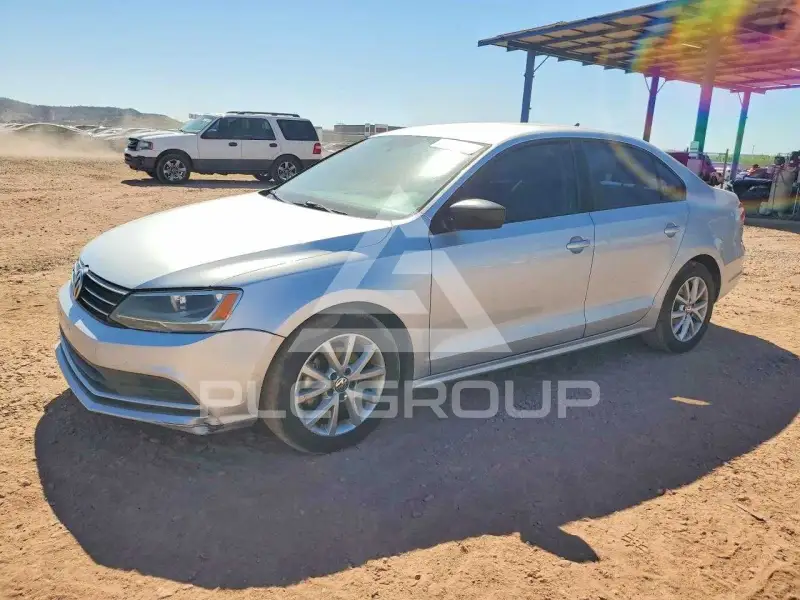 2015 Volkswagen Jetta photo