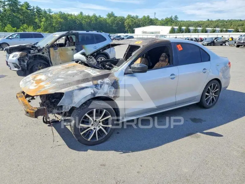2015 Volkswagen Jetta photo