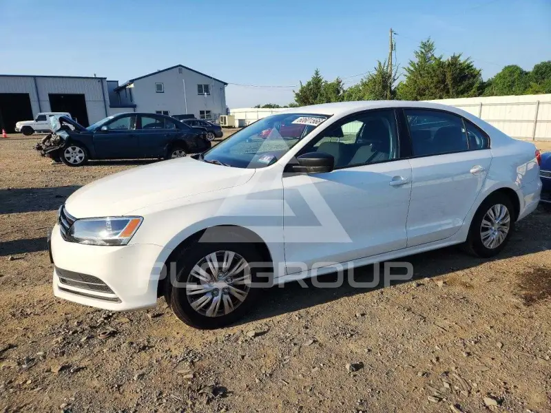 2015 Volkswagen Jetta photo