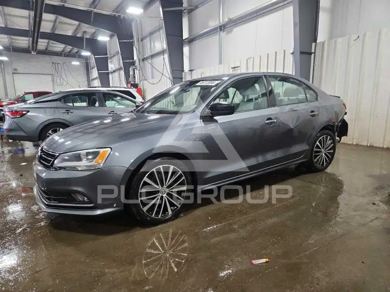 2015 Volkswagen Jetta photo