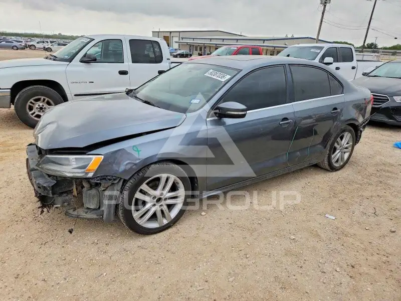 2015 Volkswagen Jetta photo