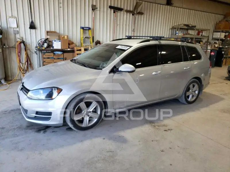 2015 Volkswagen GOLF photo