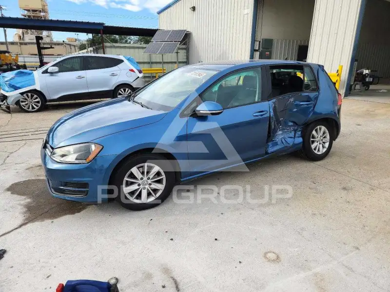 2015 Volkswagen GOLF photo