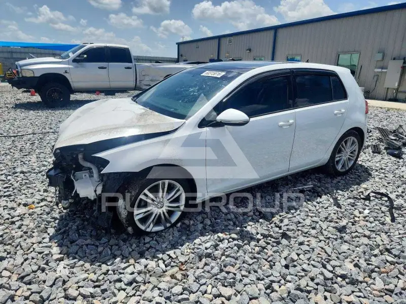 2015 Volkswagen GOLF photo