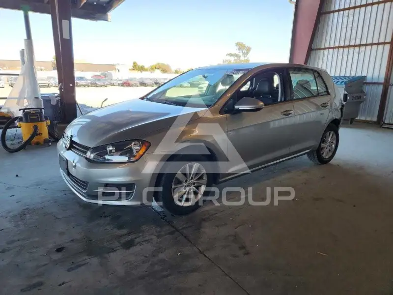 2015 Volkswagen GOLF photo