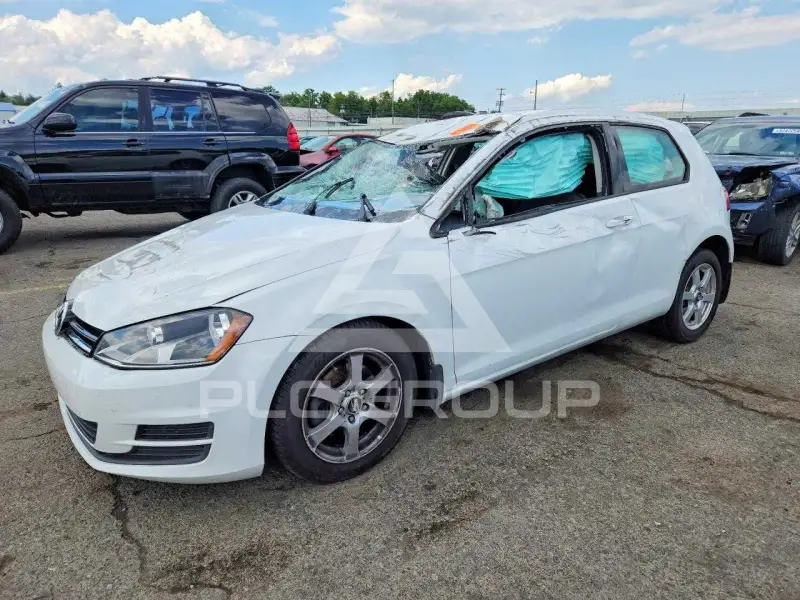 2015 Volkswagen GOLF photo