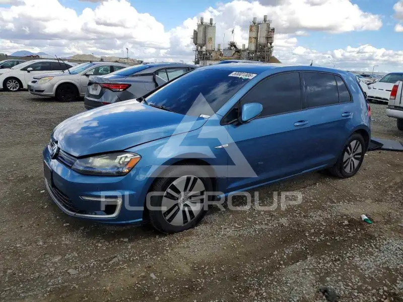 2015 Volkswagen GOLF фото